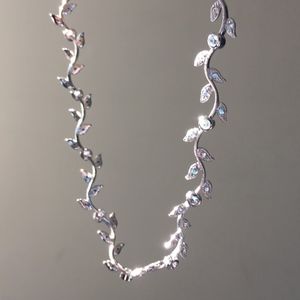 NWOT Nadri Silver Rhinestone Floral Necklace